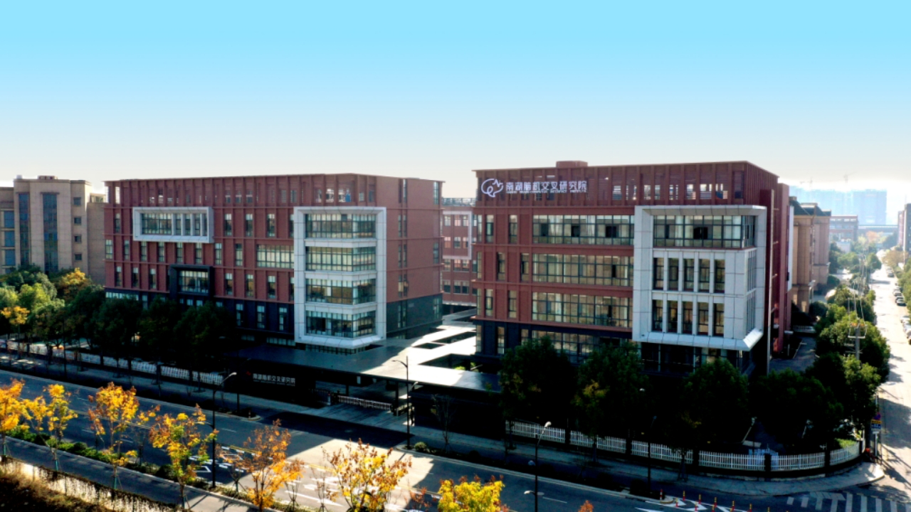 001南湖.png 001南湖.png